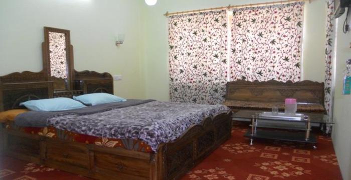 Hotel Royale Jannat